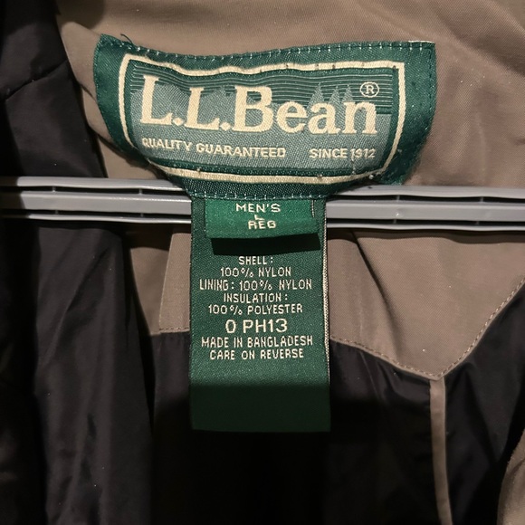 L.L. Bean Men's Black and Brown Ski Jacket - Picture 2 of 5